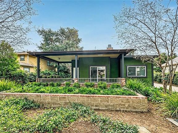 2nd image of 537 Cypress Ave