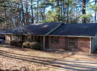 5373 Bishops Cir APT B, Norcross, GA 30093