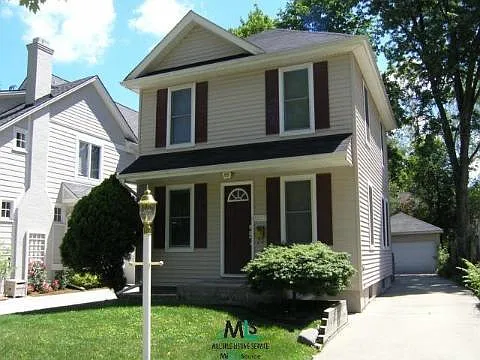 1007 N Chester photo 1
