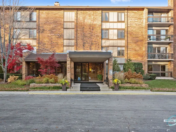 201 Lake Hinsdale Dr APT 308, Willowbrook, IL 60527