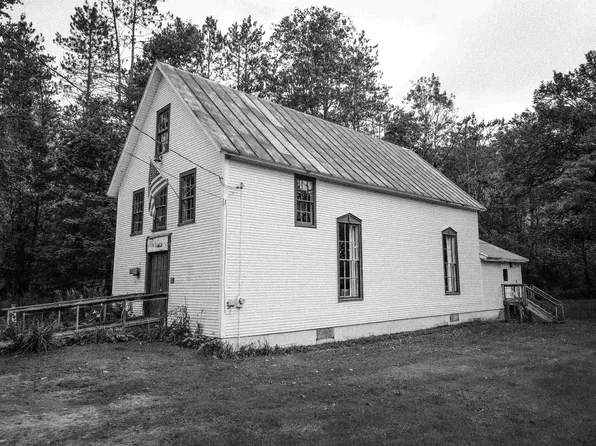 82 Post Office Hill, Granville, VT 05747