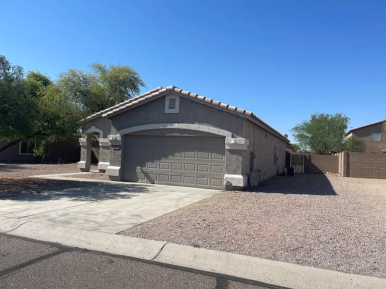 30332 N Desert Willow Blvd — Photo 2