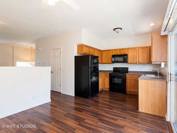 4th image of 1583 Spencer Ct #1583