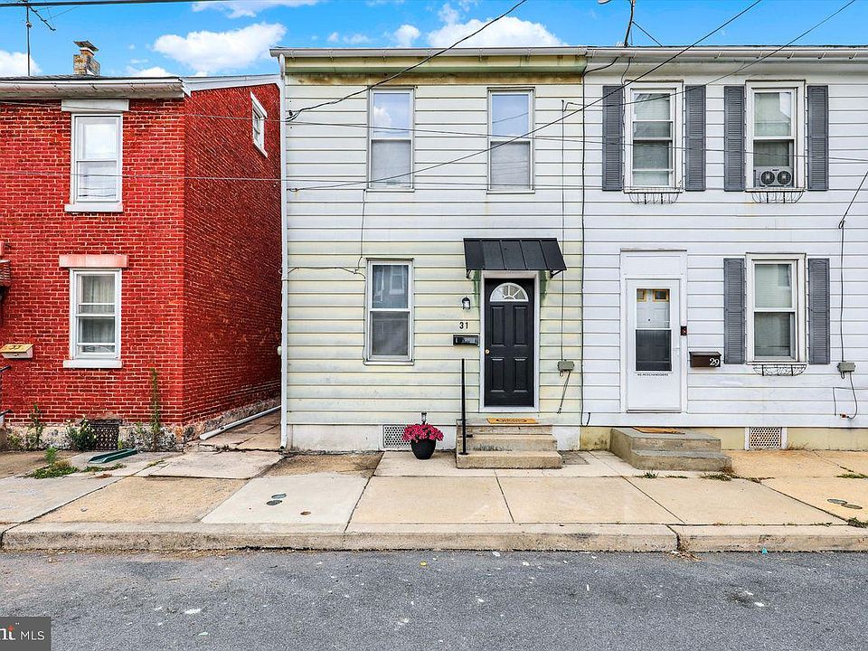 1st image of 31 W Washington St