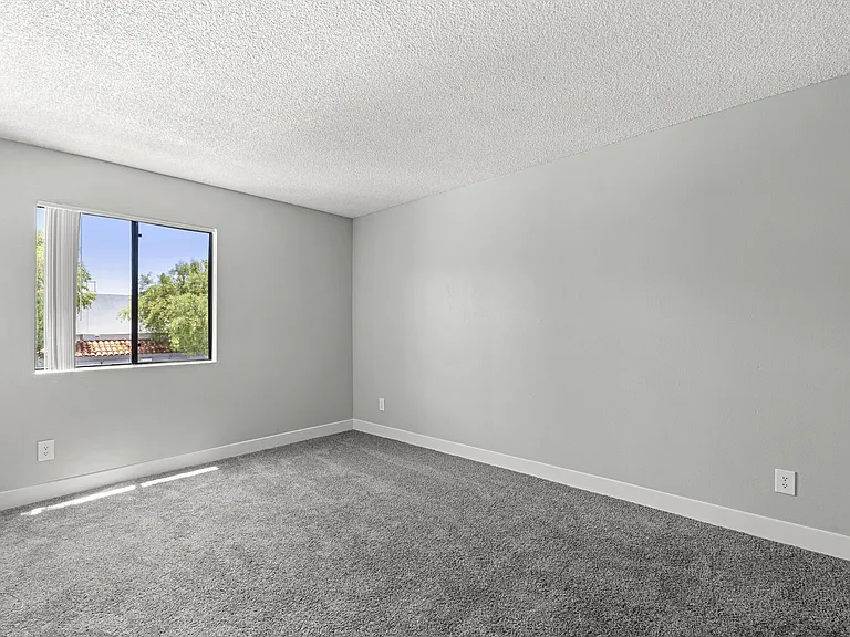 Acacia Hills — Photo 14
