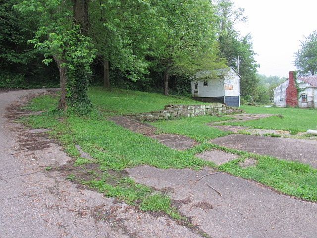 2nd image of 215 Center St