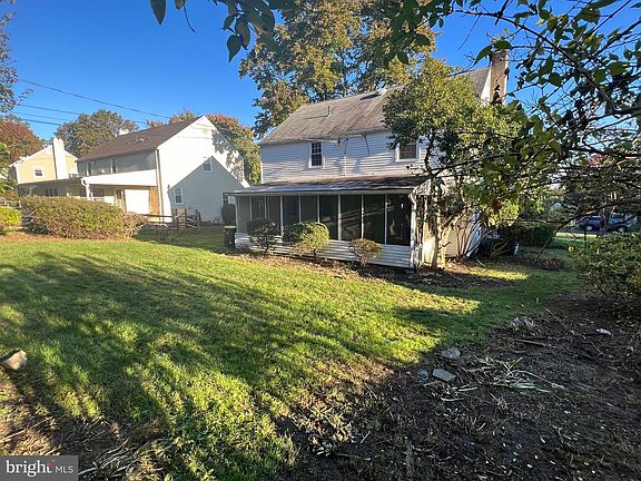 4th image of 512 Woodcrest Ave