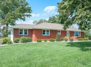 20100 Santa Fe Trl, Easton, KS 66020