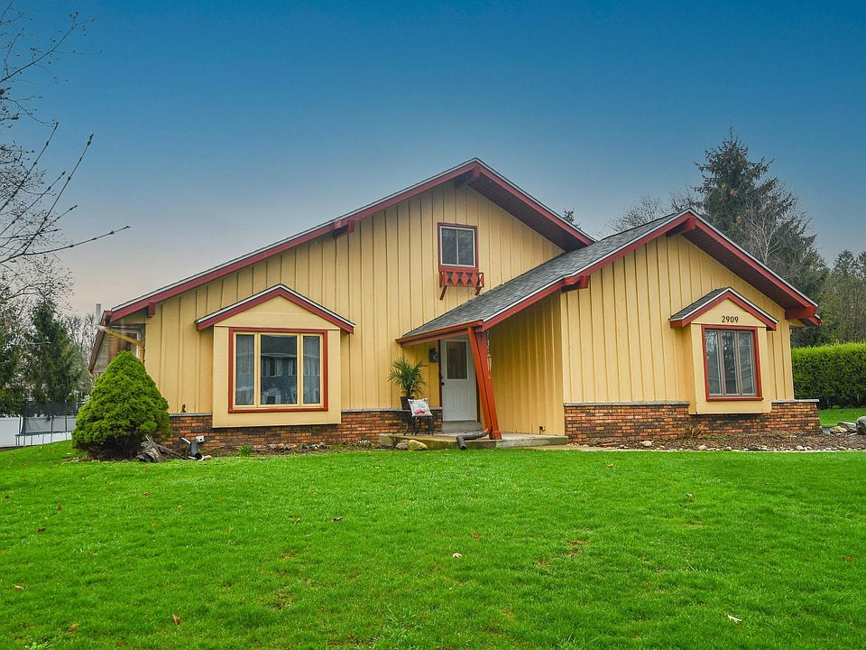 1st image of 2909 Minot Ln