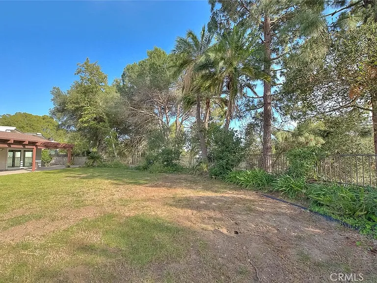 16612 Park Lane Cir — Photo 43