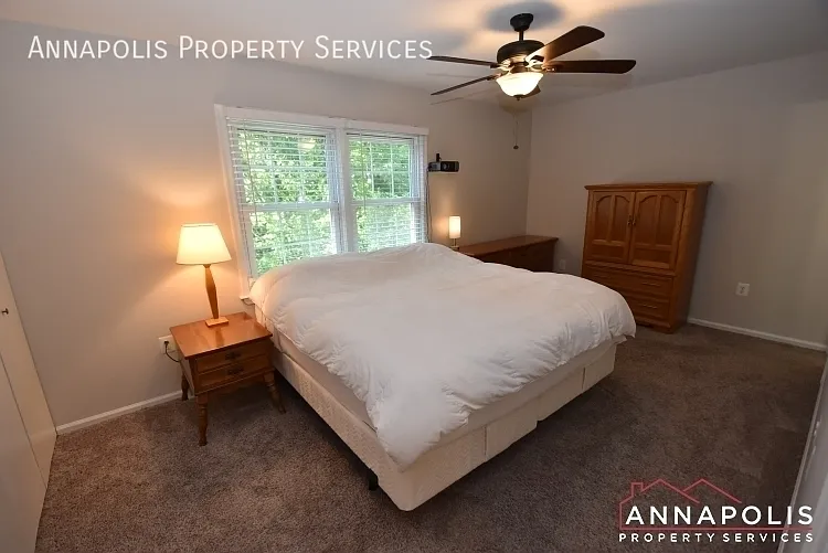 518 Bay Dale Ct — Photo 10