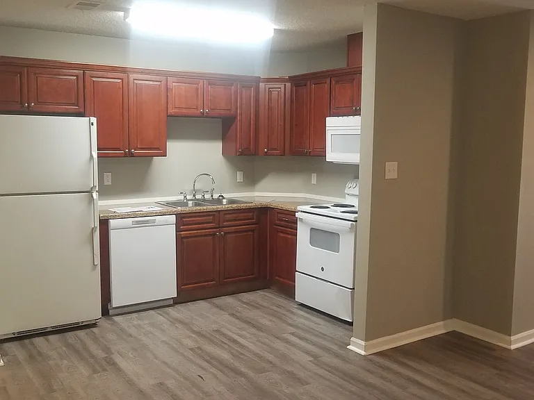 4 Lakeland Ct — Photo 8