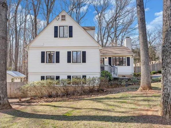 219 Graves Dr, Forest, VA 24551