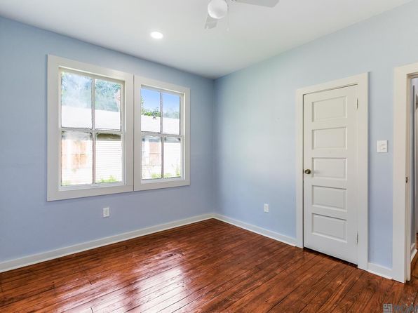 baton-rouge-louisiana-441803309 picture