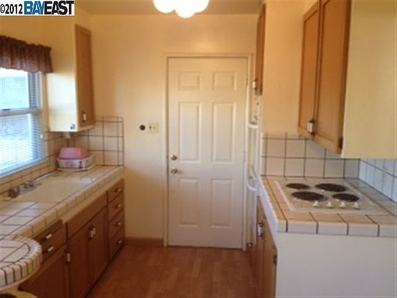 2nd image of 2097 East Ave