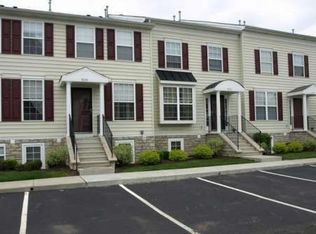 7051 Monarchos Dr, New Albany, OH 43054