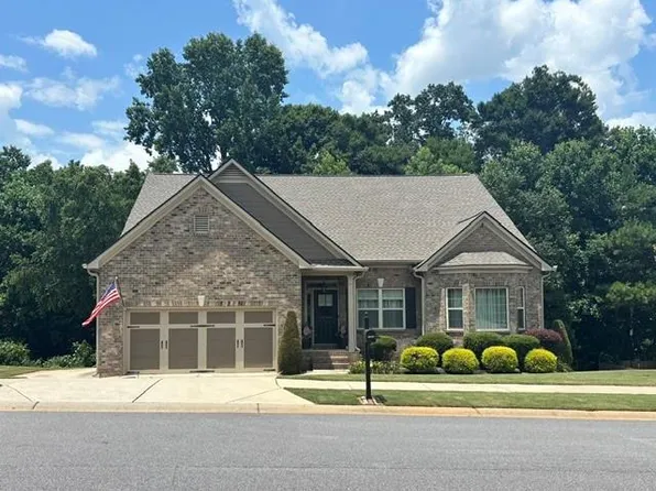 2556 Olney Falls Dr, Braselton, GA 30517
