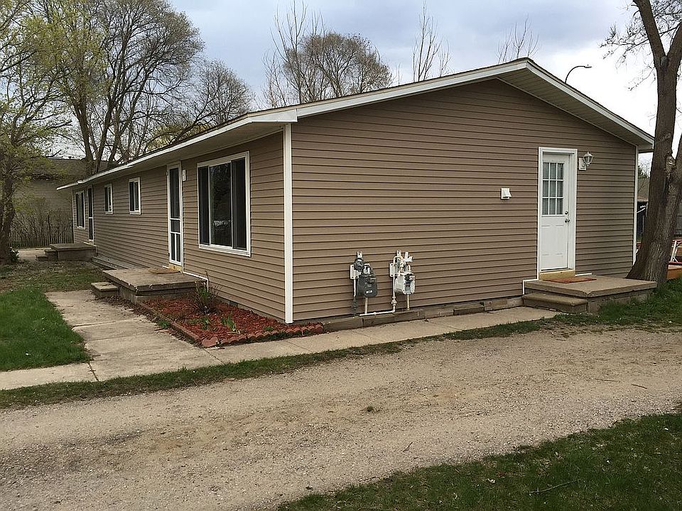 2nd image of 2885 Princeton Dr