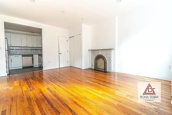 2nd image of 348 E 50th St #4D