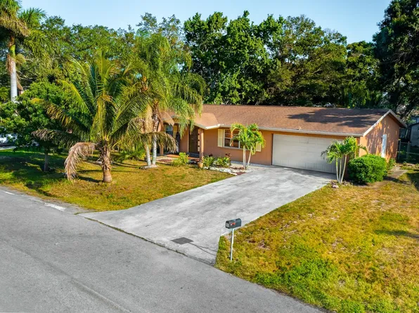 1809 Linwood Avenue, Fort Pierce, FL 34982