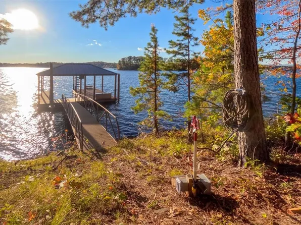 237 Hillview Dr, Seneca, SC 29672