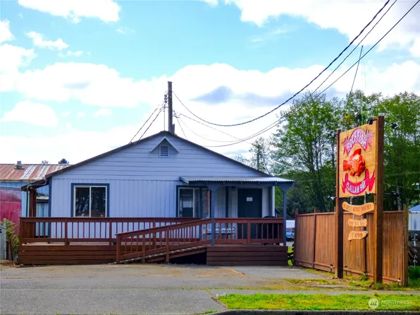 16732 Highway 112, Clallam Bay, WA 98326