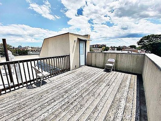 1st image of 2526 W 16th St #2