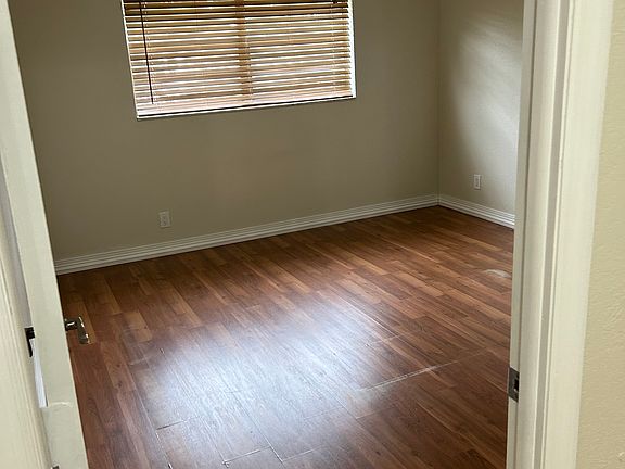 3rd image of 1300 Moffett St APT 314