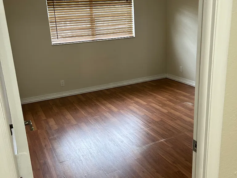 1300 Moffett St #314 — Photo 3