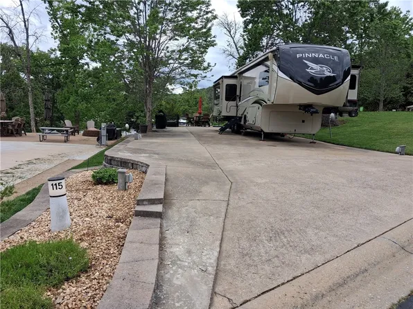 1229 County Road 663 #115, Oak Grove, AR 72660