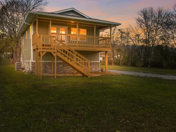 176 Pine Ave, Trenton, GA 30752