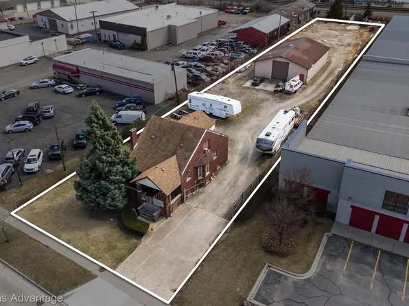 34233 Michigan Ave, Wayne, MI 48184