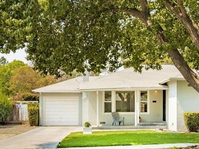 2825 N Vagedes Ave, Fresno, CA, 93705