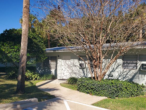 2nd image of 729 S Indian River Dr APT 4