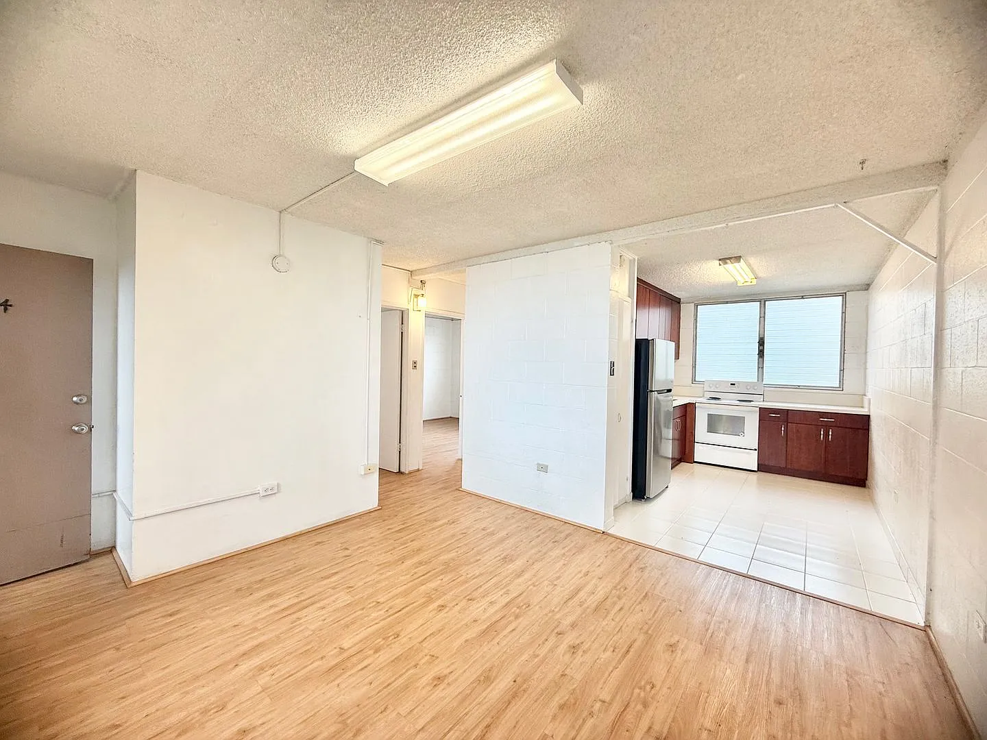 2br/1ba/1pkg Apartment In Aiea Water/Sewer/Trash Included! — Photo 3
