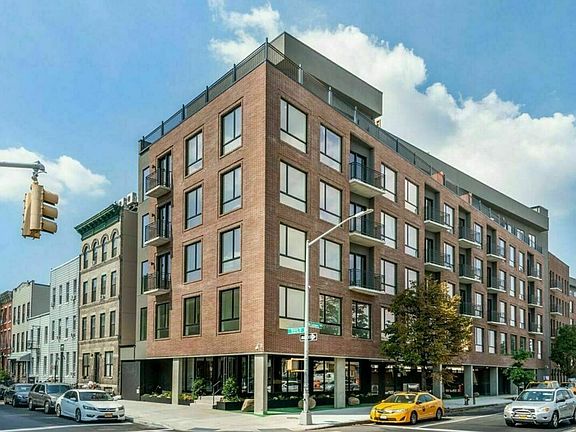 5th image of 215 Green St #4D