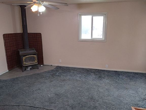 5th image of 395 Parker Ave