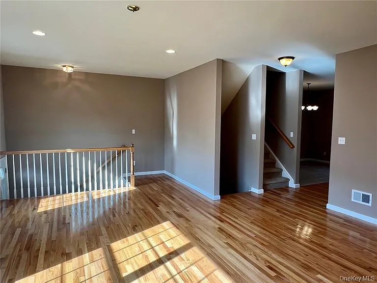 8 Seeley Bull St #120 — Photo 4