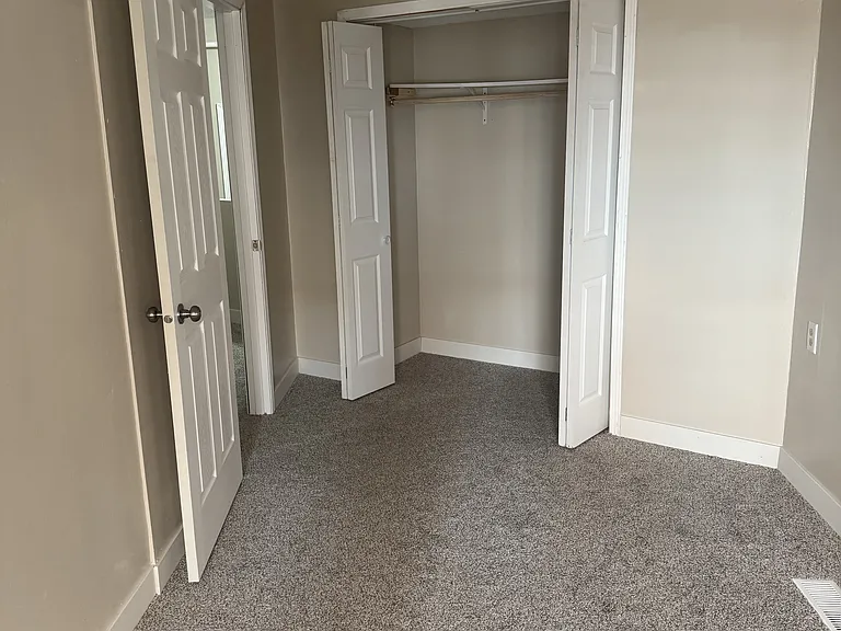 314 Randolph St E #104 — Photo 10