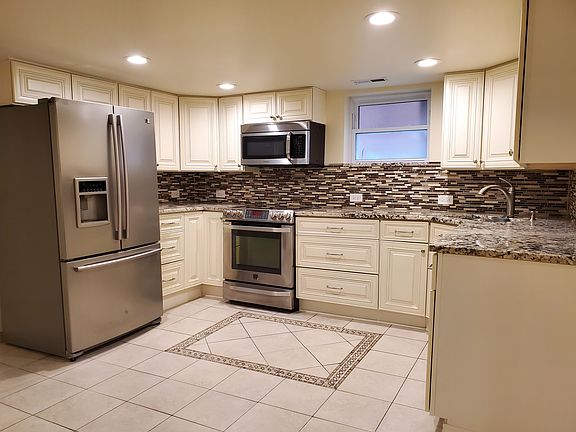 3rd image of 4032 N Lavergne Ave #G