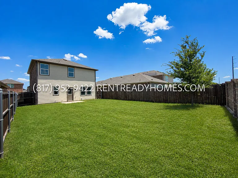 419 Covington Cv — Photo 4