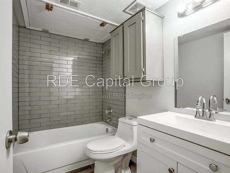 1935 Cranford Dr #104 — Photo 25