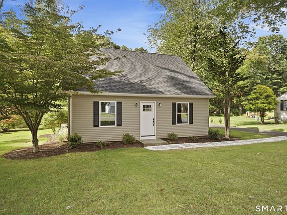 2nd image of 124 Wells Road