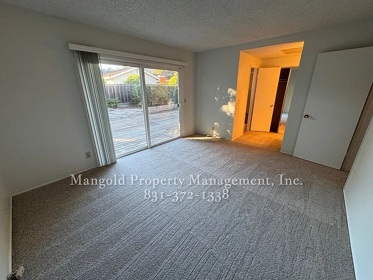 22490 Ferdinand Dr — Photo 13