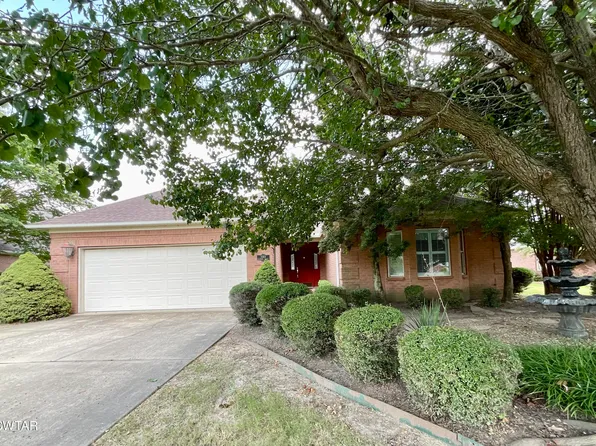 2064 Fairway Dr, Dyersburg, TN 38024