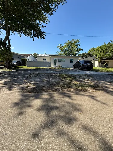 4216 Harrison St Photo 1
