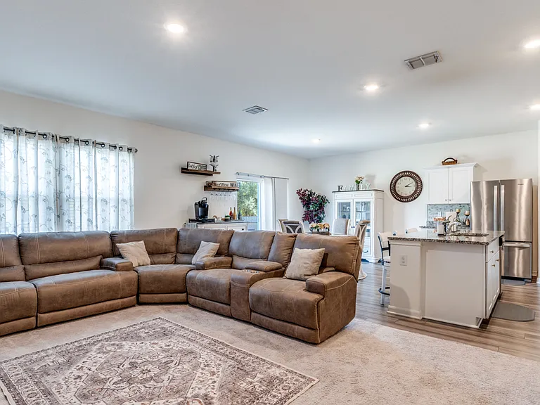 5628 Pearl Mdw — Photo 4