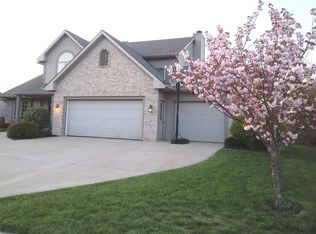 10102 White Cedar Rd, Fort Wayne, IN 46804