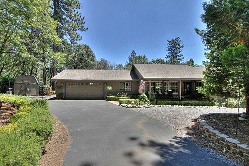 3rd image of 6047 Silverleaf Dr
