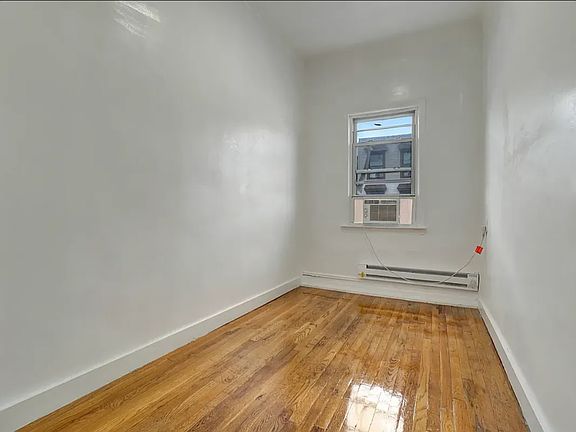5th image of 230 Leonard St #3F